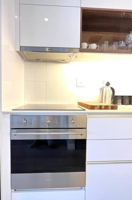 Skyline Views Stylish Studio With Pool, Parking No Load Shedding Cape Town Eksteriør bilde